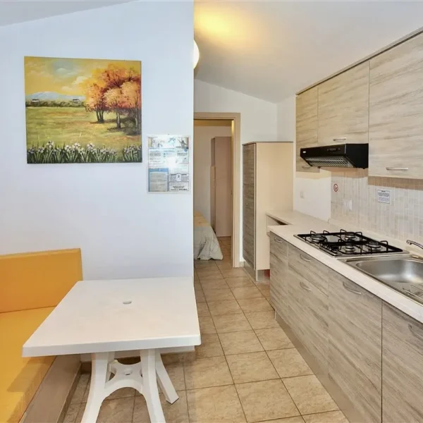 camping carouan abruzzo cucina bungalow